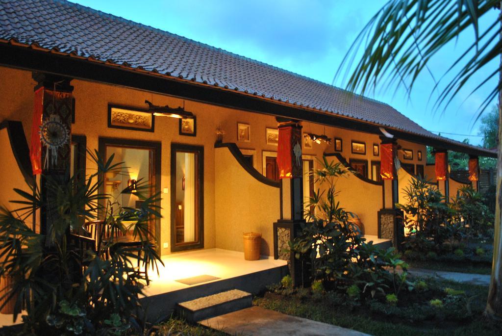 Pondok Rahayu Guest House Пемутеран Екстер'єр фото